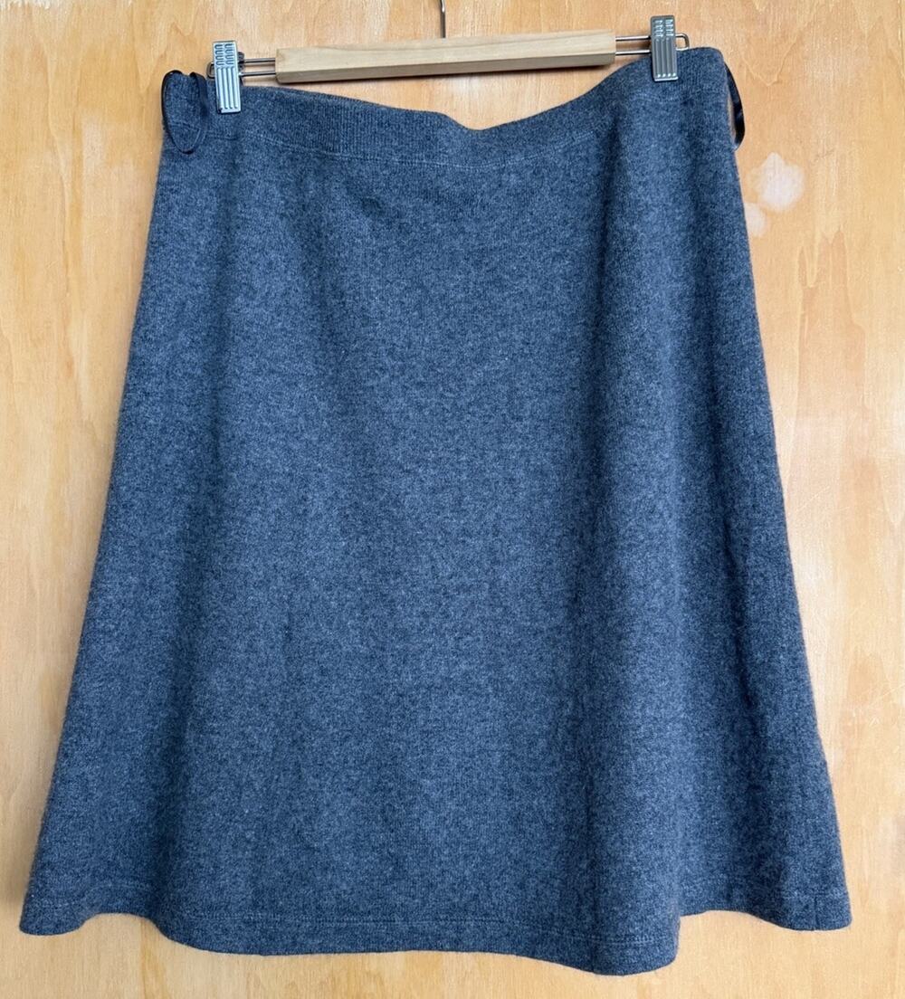 Lord & Taylor 100% Cashmere 2 Ply Charcoal Gray A Line Knee length skirt Size XL